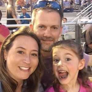 Meet your Posher, Lori