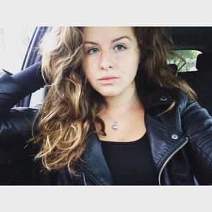 Meet your Posher, Ariana