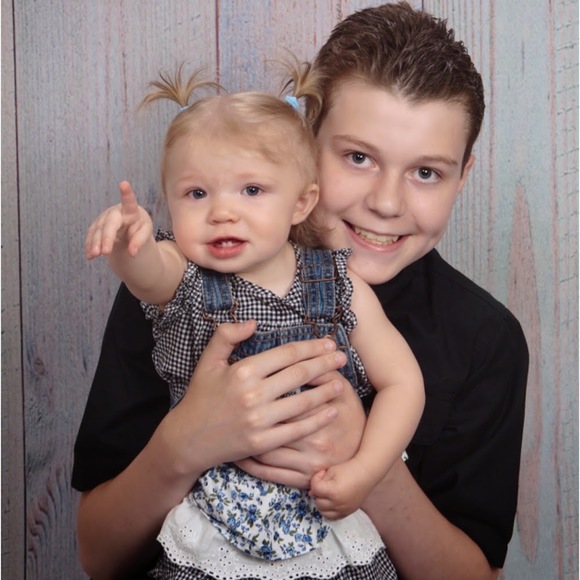 Meet your Posher, Heather - Picture 2 of 2