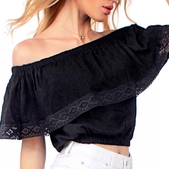 Tops - Sexy Open Off-Shoulder Black Ruffled Beach Top