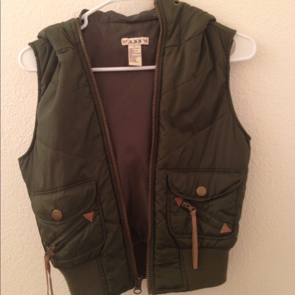 Army green vest (S)