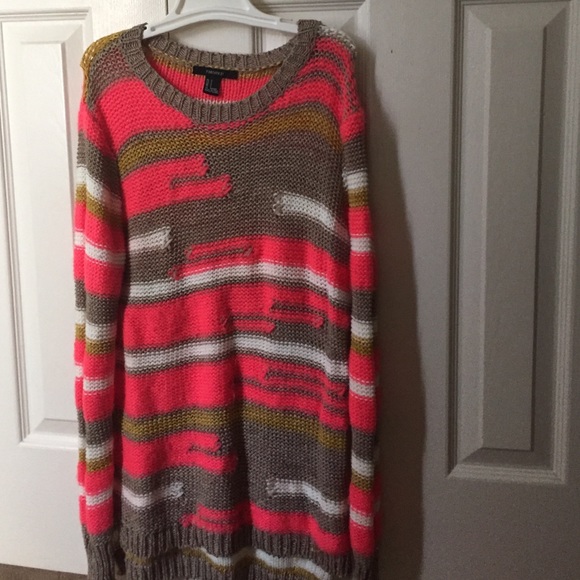 Knitted pink,crème,gray,&white sweater from f21