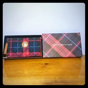 Brand new Tommy Hilfiger wristlet