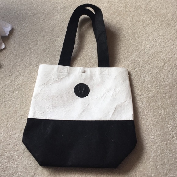 SMALL LULU BAG!!