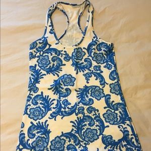 Lululemon blue and white lace print tank top