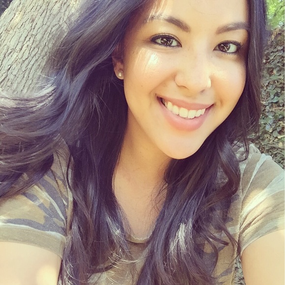 Meet your Posher, Stephanie