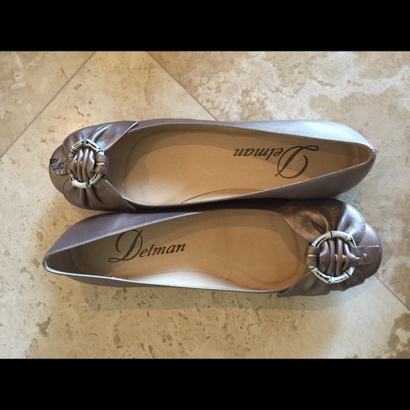 Delman Patina Cal Gold Dust