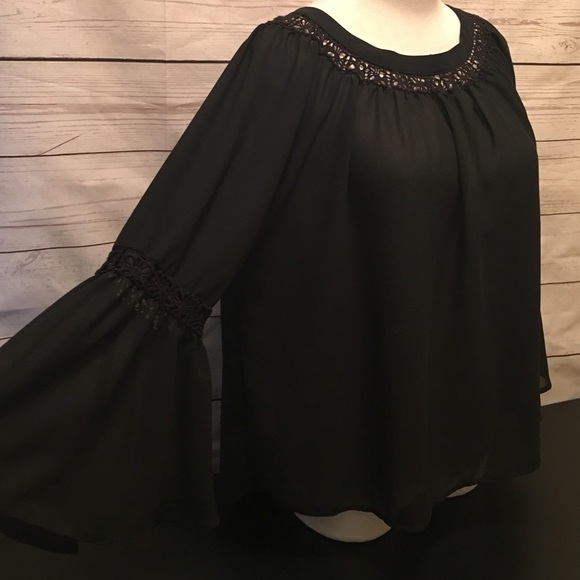 Monteau Size M (los Angeles) black bohemic top - Picture 1 of 4