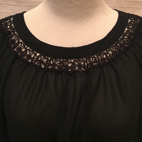 Monteau Size M (los Angeles) black bohemic top - Picture 2 of 4