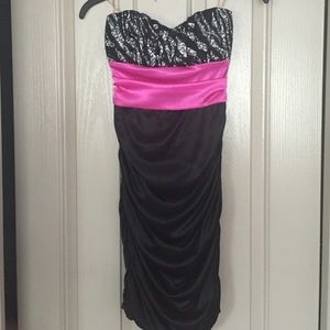 Strapless Formal Dress