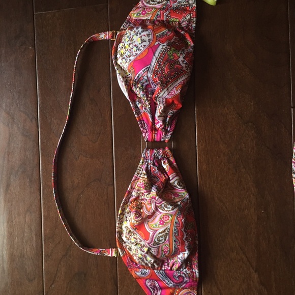 Never worn, Gianni Bini bathing suit - Picture 2 of 2