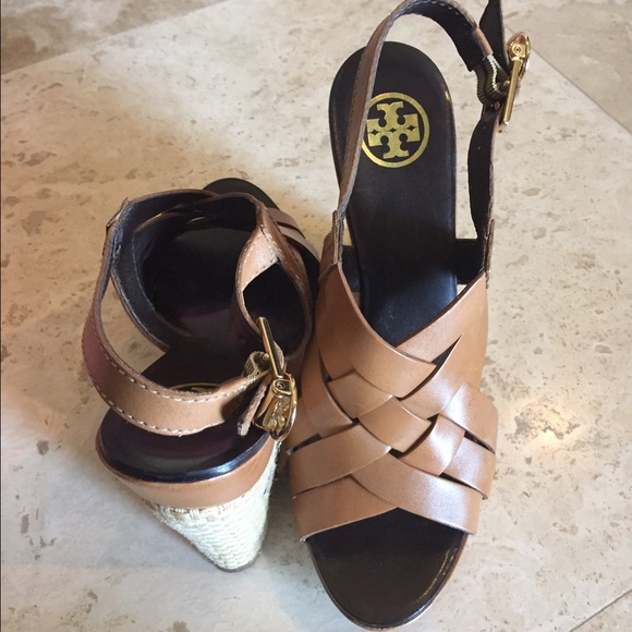 Tory Burch Kiera Wedge Tan SIGNED