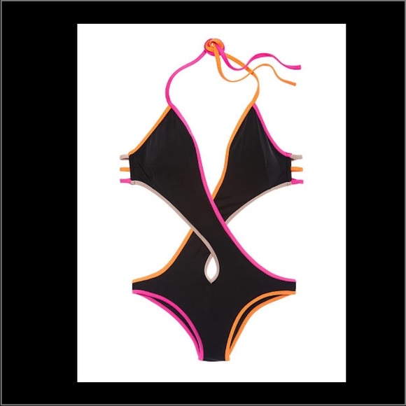 🆕😍 Victoria's Secret Strappy criscross swimsuit - Picture 2 of 3
