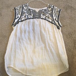 black and white, cap sleeve, tribal top.