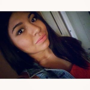 Meet your Posher, Lourdes