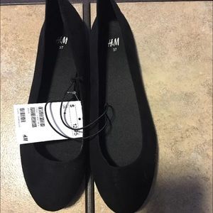 NWT H&M Black Flats