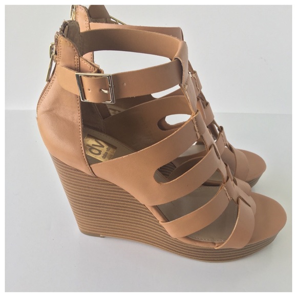 Dolce vita tan Macksie gladiator wedge heels🌾 - Picture 3 of 4