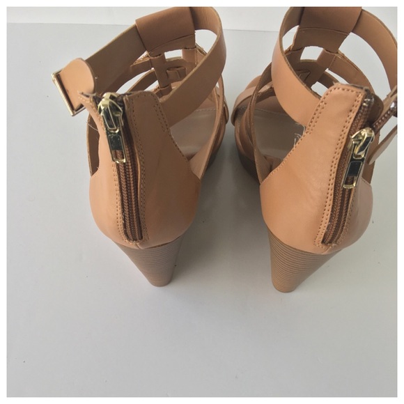 Dolce vita tan Macksie gladiator wedge heels🌾 - Picture 4 of 4