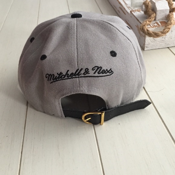 Steelers Mitchell & ness hat - Picture 2 of 3