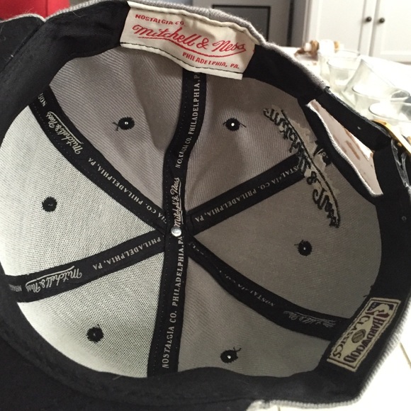 Steelers Mitchell & ness hat - Picture 3 of 3