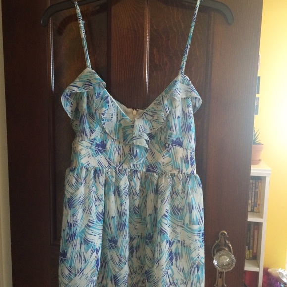 Tank top with zipper