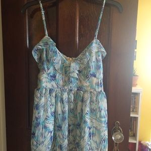 Tank top with zipper