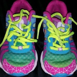 Size 10.5 girls new balance