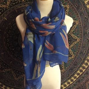 Dragonfly scarf