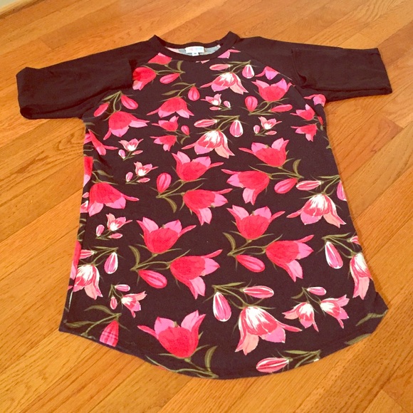LuLaRoe tulip Randy tee