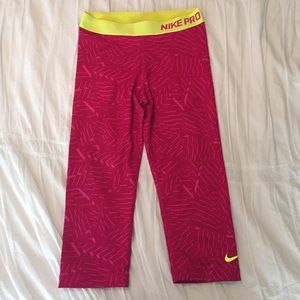 Nike Pro Cropped Running Leggings