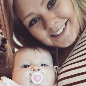 Meet your Posher, Alyssa