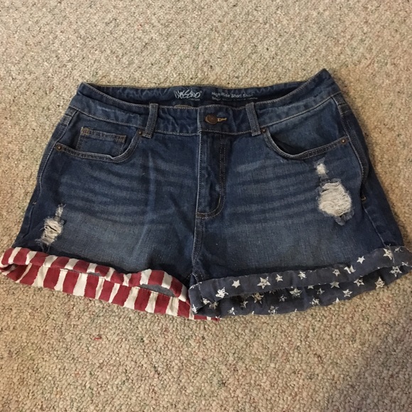 NWOT Mossimo High Rise American Flag Shorts