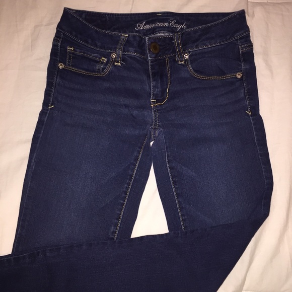 American Eagle Size 2 Dark Skinny Jeans