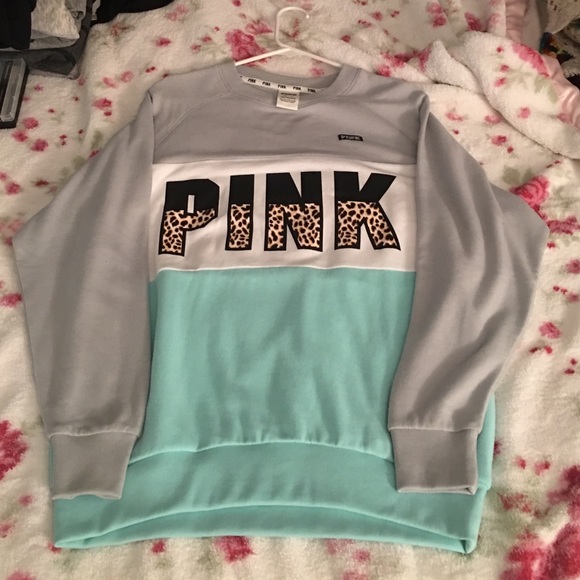RARE BRAND NEW VS Pink Colorblock Crewneck