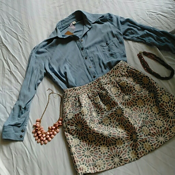 Francesca's Shirt Size Small NEW WITH TAGS - Picture 3 of 4