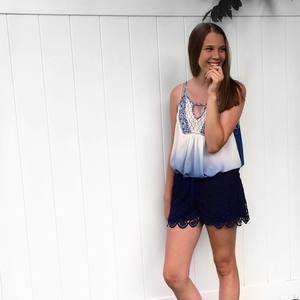Meet your Posher, Sabrina