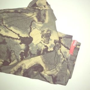 Patterned BDG legging