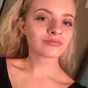 Meet your Posher, Katelyn