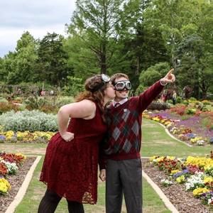 Meet your Posher, Kendra