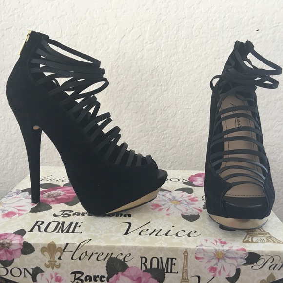 Shoes - Picture 3 of 3