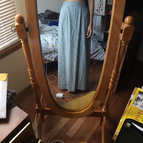 💌SOLD💌 Vintage Studio Maxi Skirt