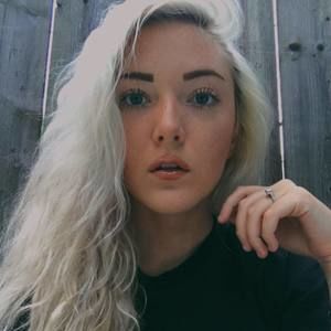 Meet your Posher, Abigail