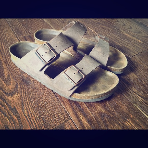 Birkenstock sandal size 40 (9.5-10)