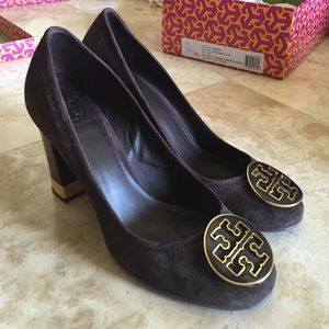 Tory Burch Maddie Pump Suede Coconut