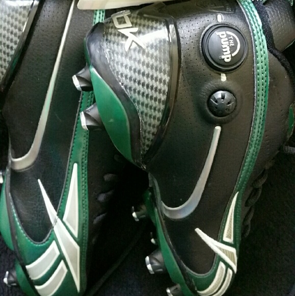 NFL Reebok Cleats - Picture 3 of 4