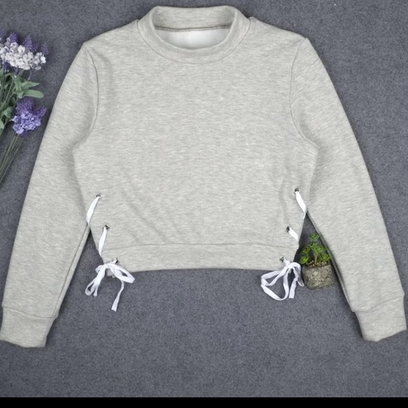 ✨💫Super cute Lace me up cropped sweatshirt!✨💫 - Picture 4 of 4