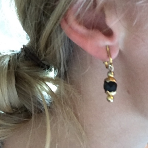 Vintage earrings - Picture 2 of 2