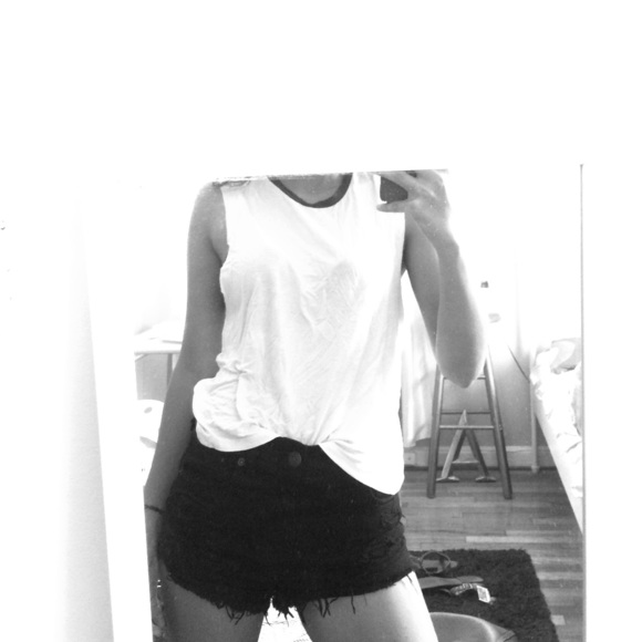 American Eagle Outfitters Tops - American eagle black and white tank