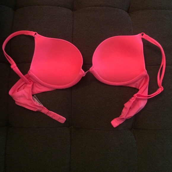 New! Victoria's Secret Push-up T-shirt Bra - Picture 2 of 5