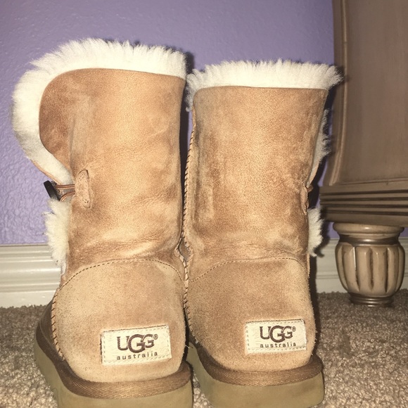 Used Uggs! - image 2